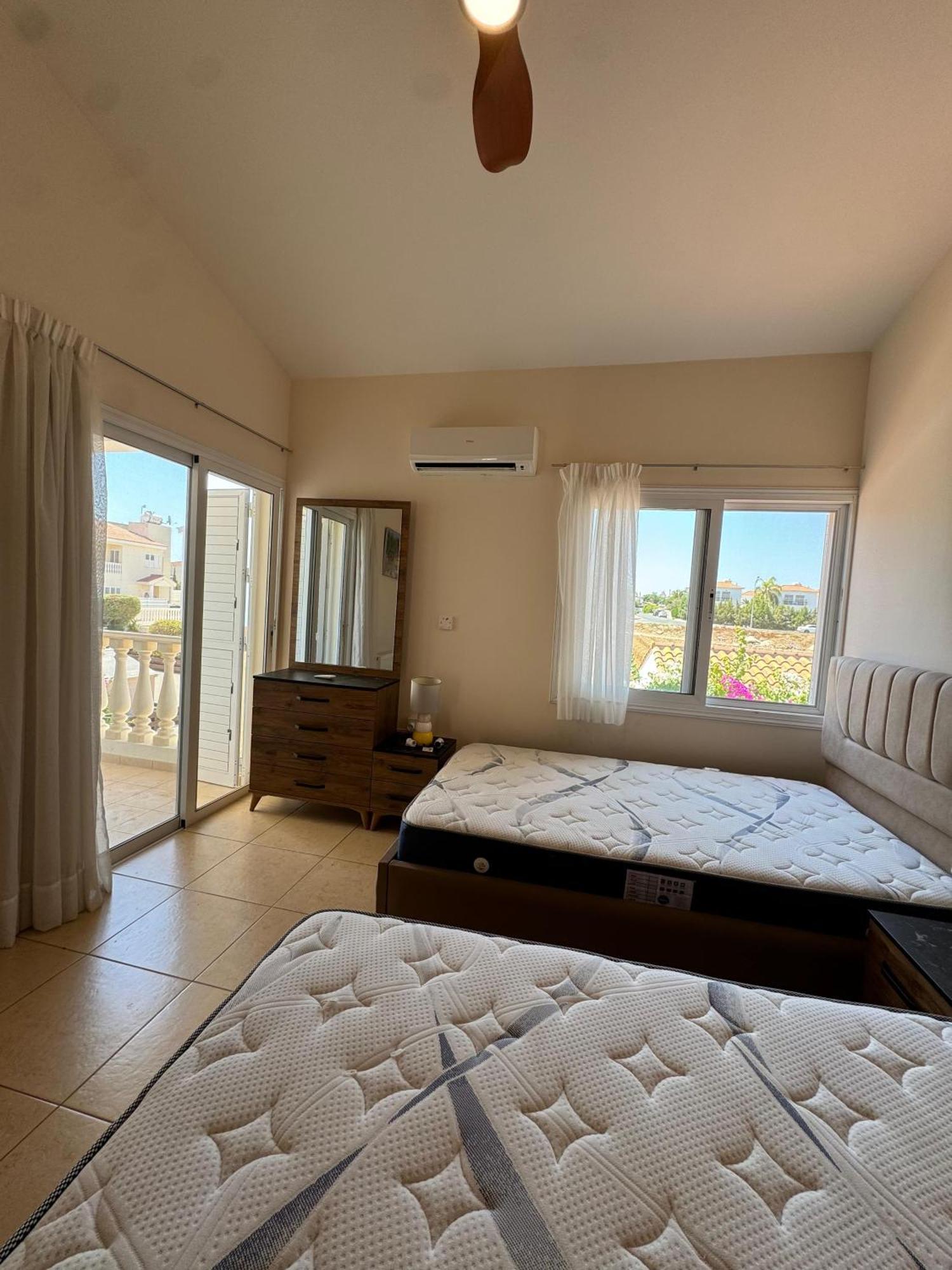 Villa Dafni Paralimni Esterno foto